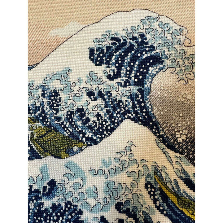 The Great Wave off Kanagawa after K. Hokusai Artwork R2186 Counted Cross Stitch Kit