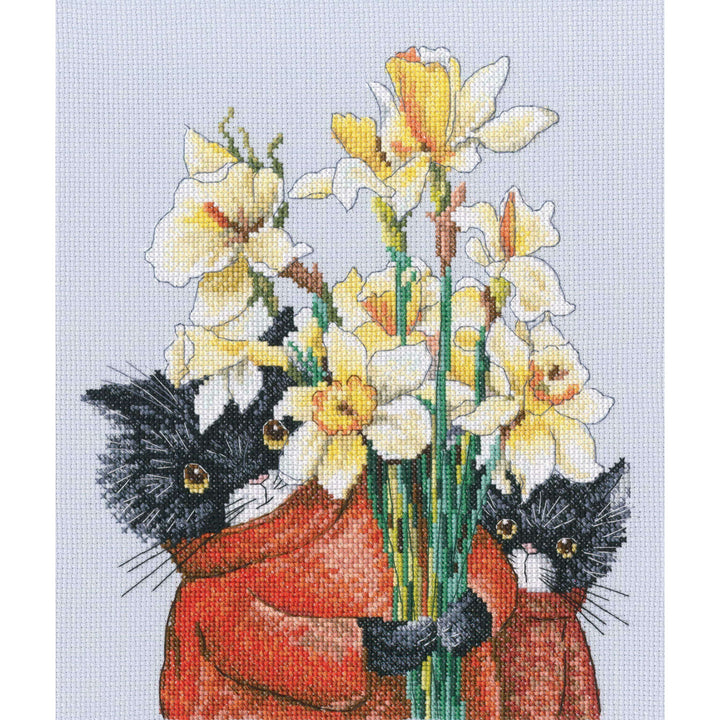 There were cats. Cats and flowers are needed for beauty! M917 Counted Cross Stitch Kit