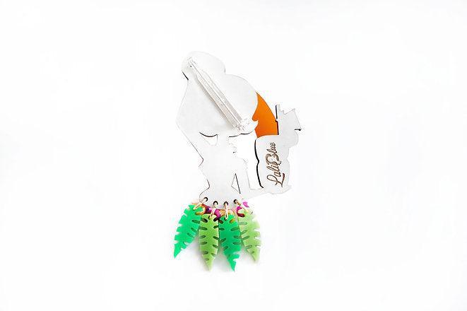 Tiki Waitress Brooch by Laliblue - Quirks!