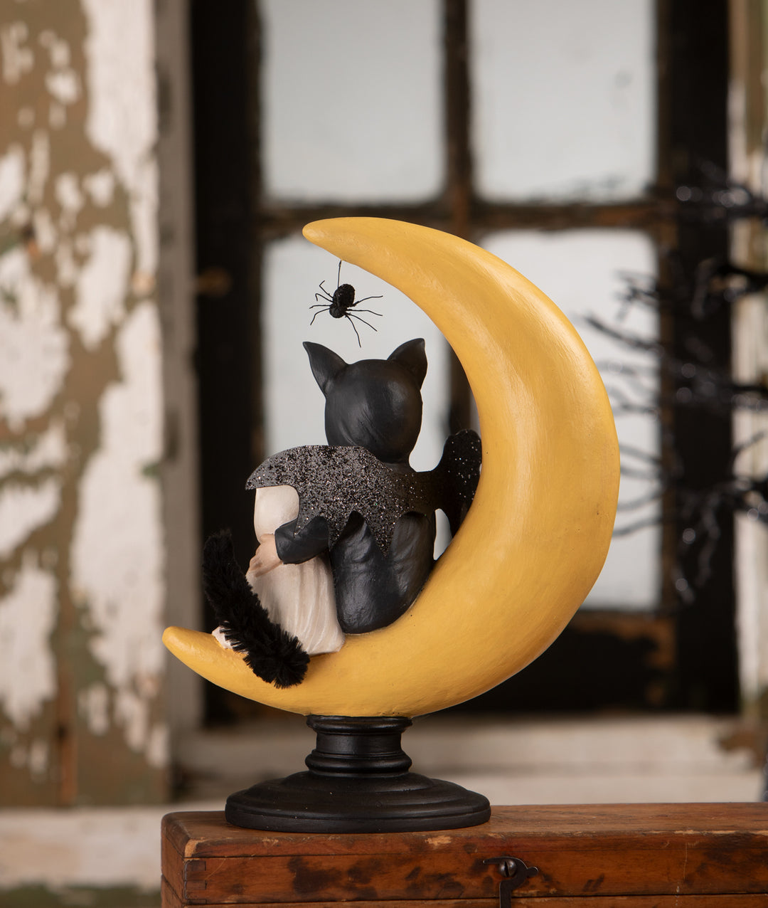 Hugh with Casper on Moon by Bethany Lowe Designs, image 2