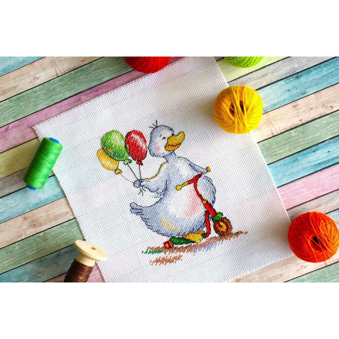 Towards Holiday SM-438 Counted Cross Stitch Kit