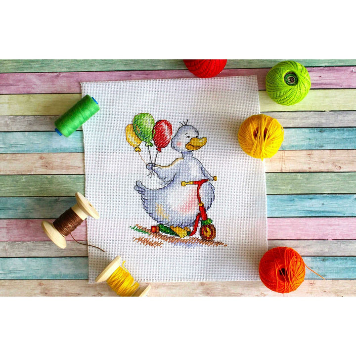 Towards Holiday SM-438 Counted Cross Stitch Kit