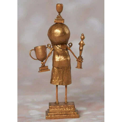 Trophy Wife Lori Mitchell Figurine – view 4