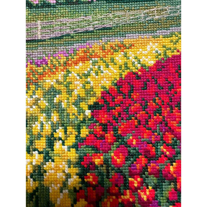 Tulip Field R2148 Counted Cross Stitch Kit