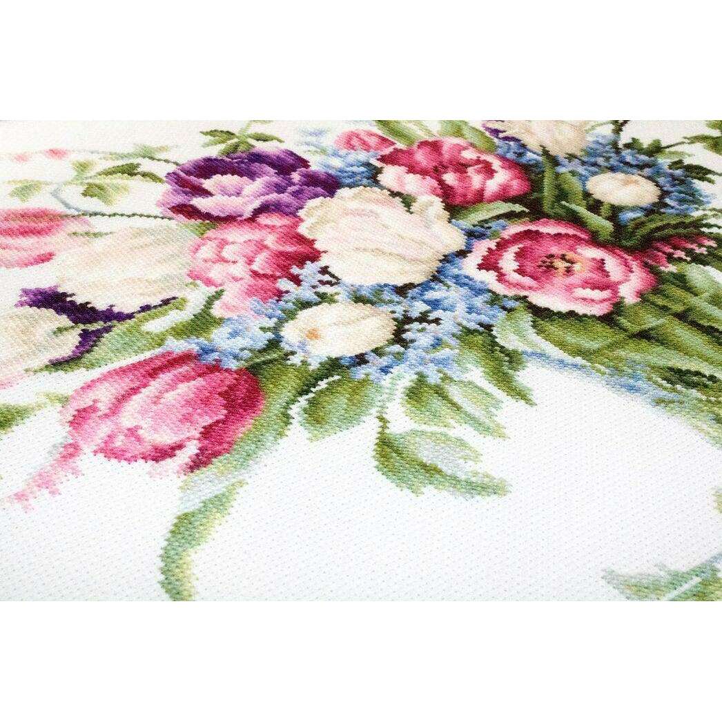 Tulips B2261L Counted Cross-Stitch Kit
