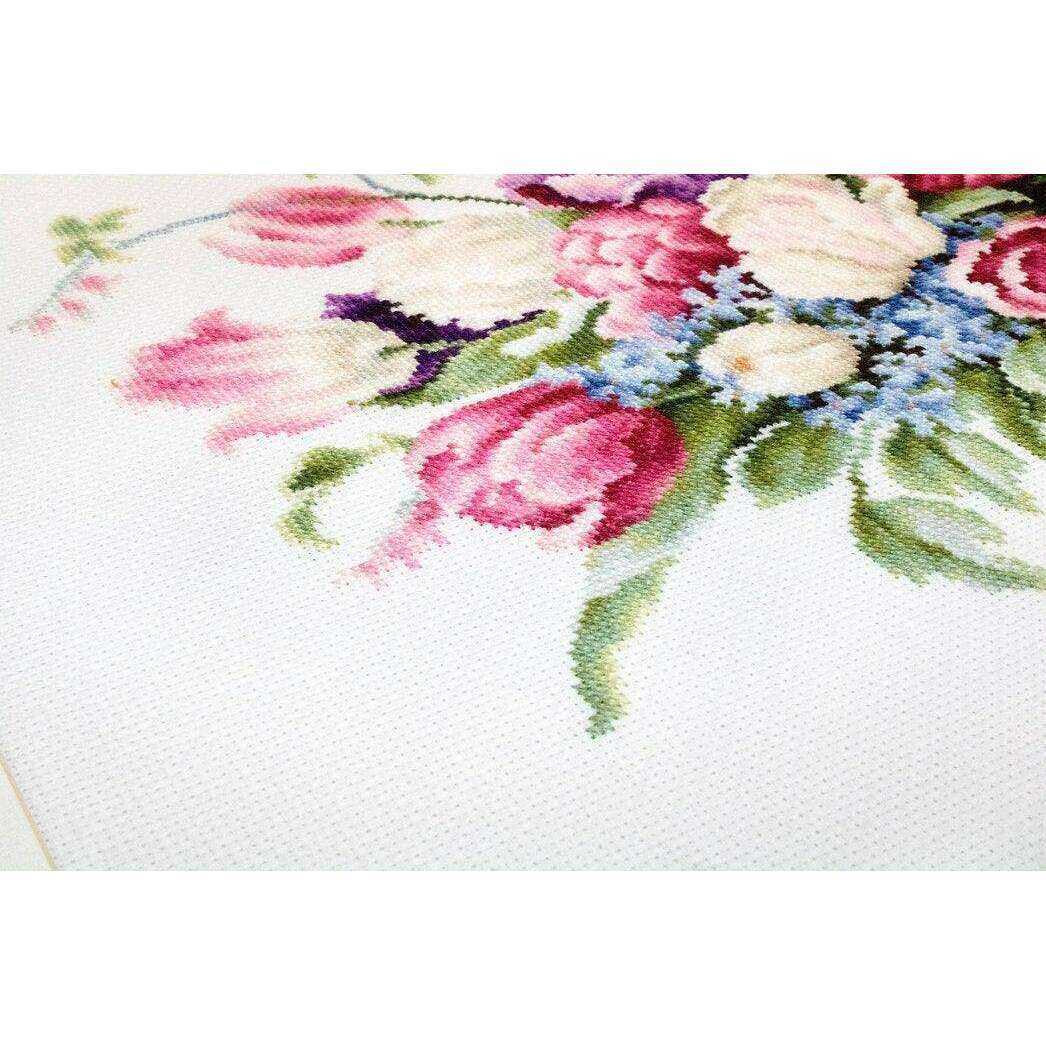 Tulips B2261L Counted Cross-Stitch Kit