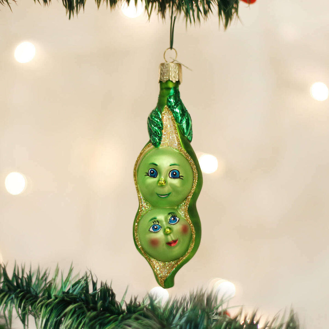 Old World Christmas Two Peas In A Pod Blown Glass Ornament