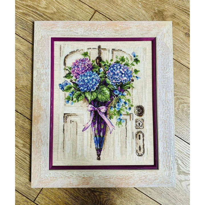 Umbrella Wreath R2087 Counted Cross Stitch Kit