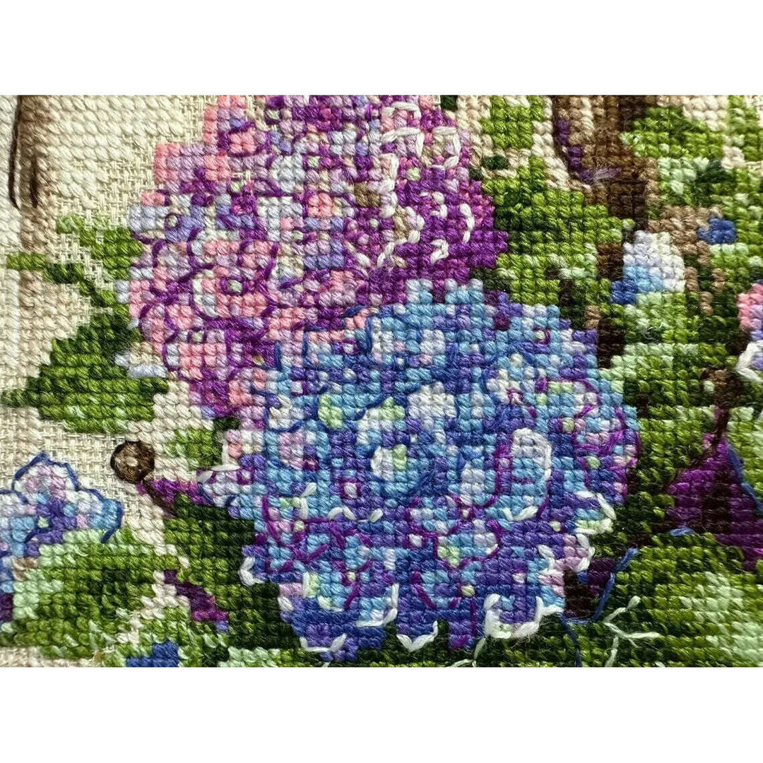 Umbrella Wreath R2087 Counted Cross Stitch Kit