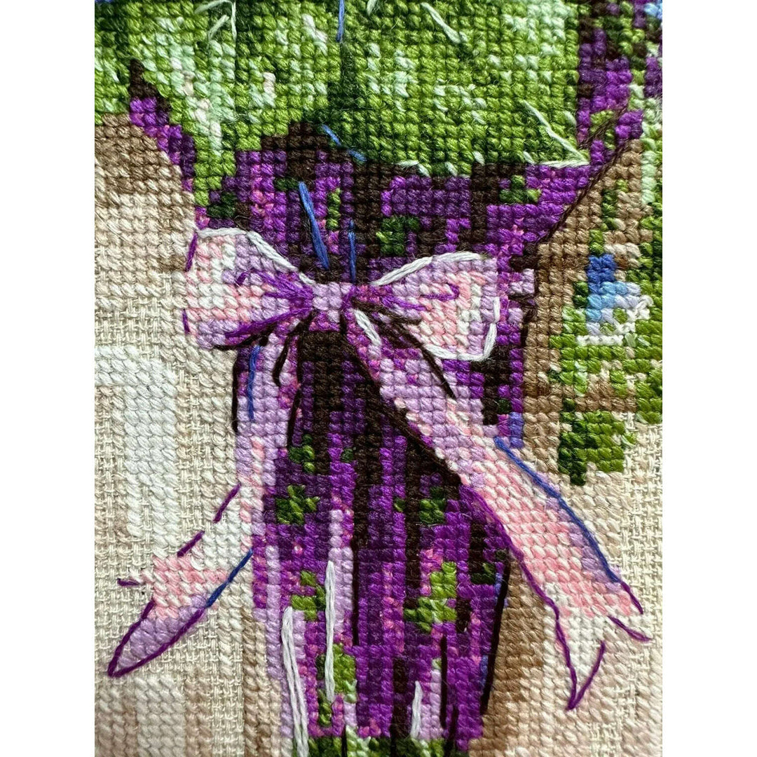 Umbrella Wreath R2087 Counted Cross Stitch Kit