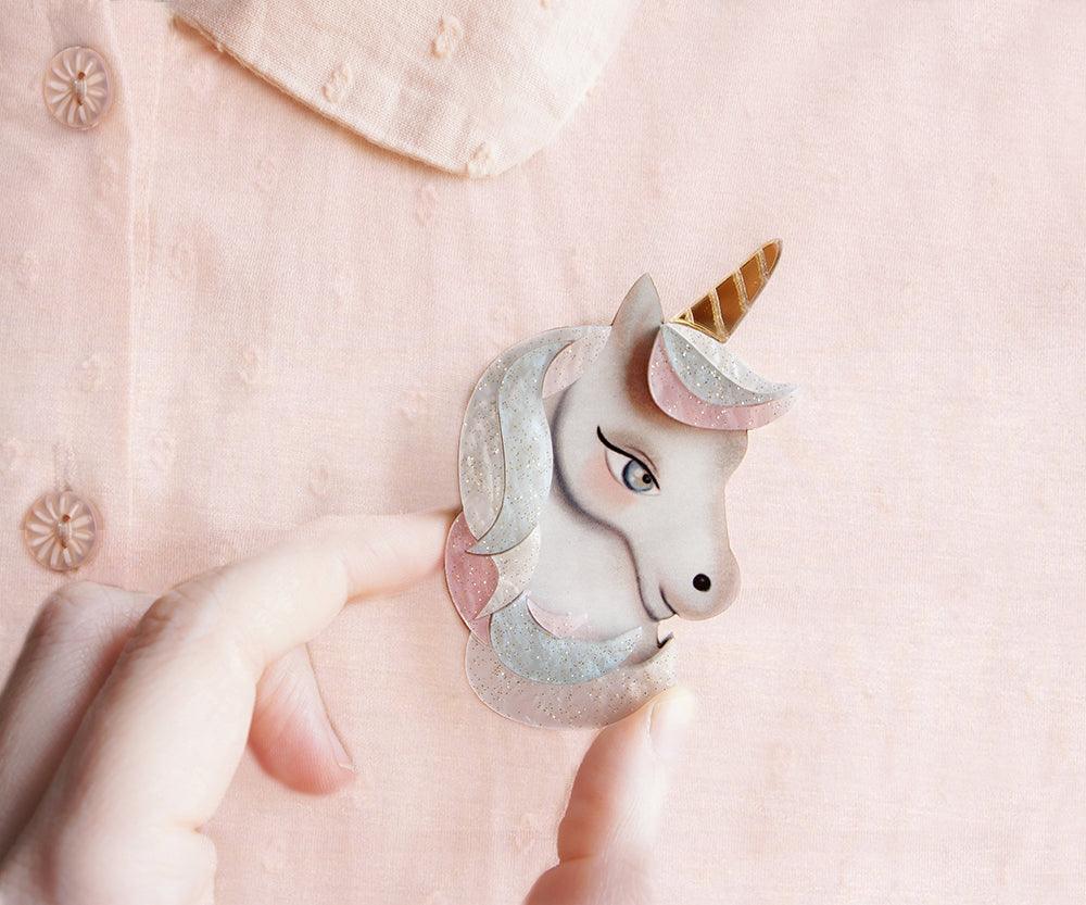 Unicorn Brooch by Laliblue - Quirks!