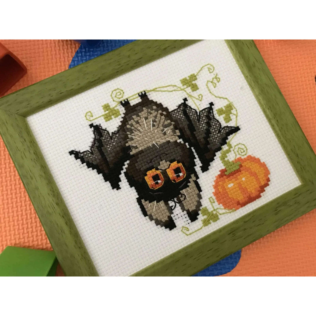 Upside Down R1918 Counted Cross Stitch Kit