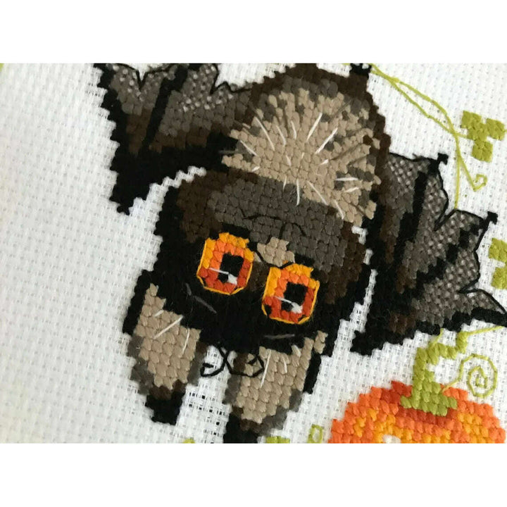 Upside Down R1918 Counted Cross Stitch Kit