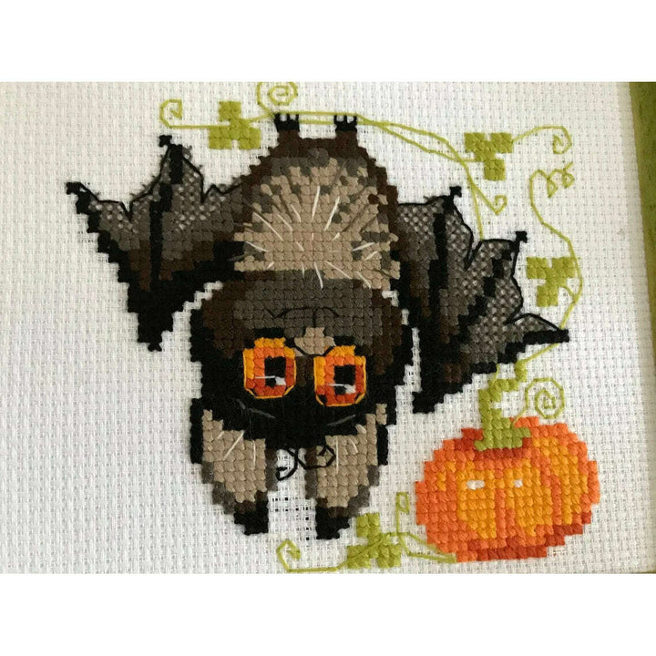 Upside Down R1918 Counted Cross Stitch Kit