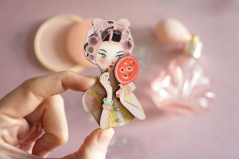 Vanity Lady Brooch by Laliblue - Quirks!