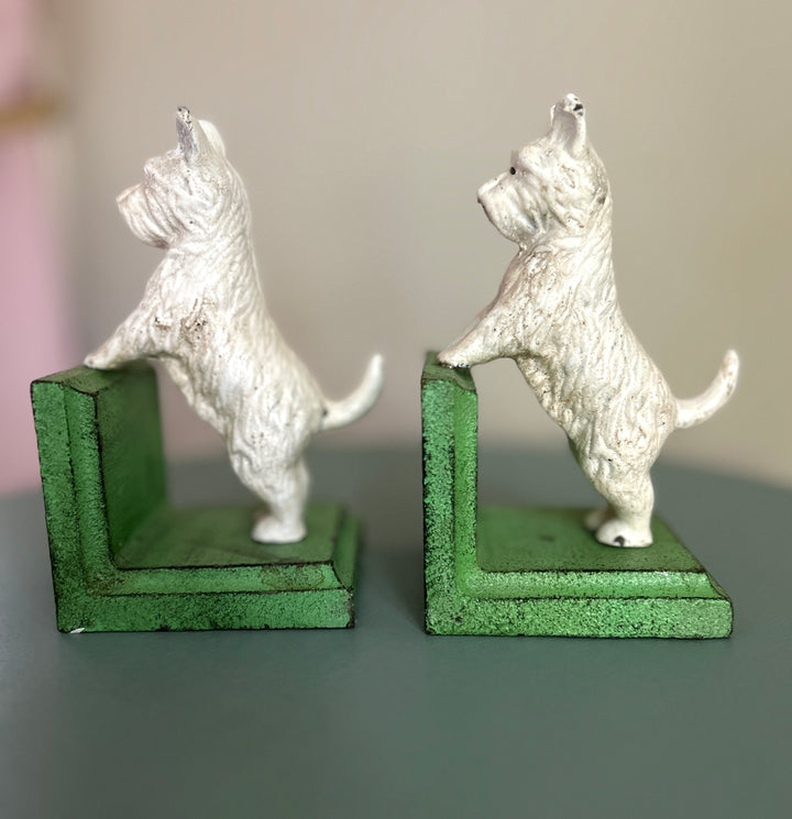 Westie bookends facing each other