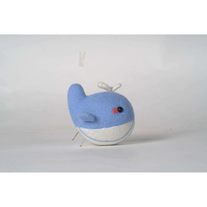 Whale Needle Felting Kit. Wizardi DIY Wool Craft Kit F07N8-538