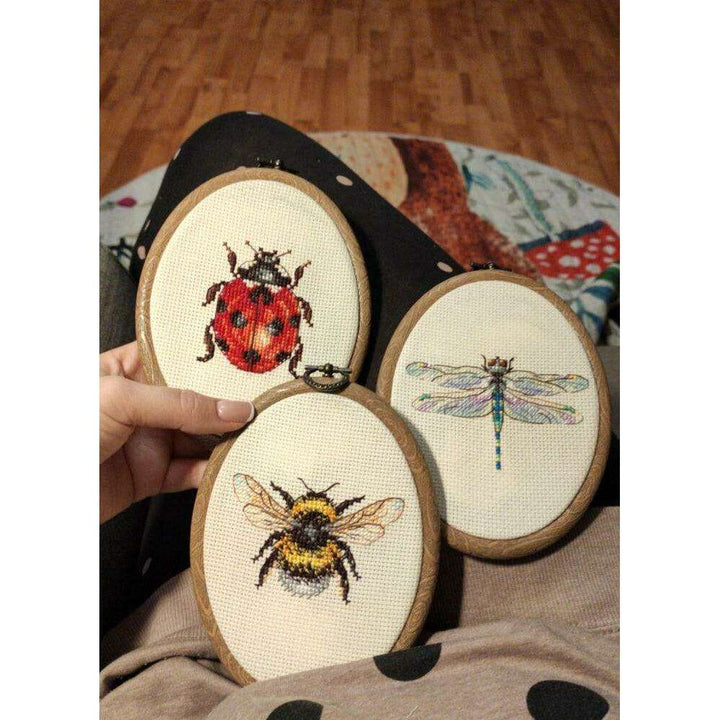 Winged Friends. Magnets SR-488  Plastic Canvas Counted Cross Stitch Kit