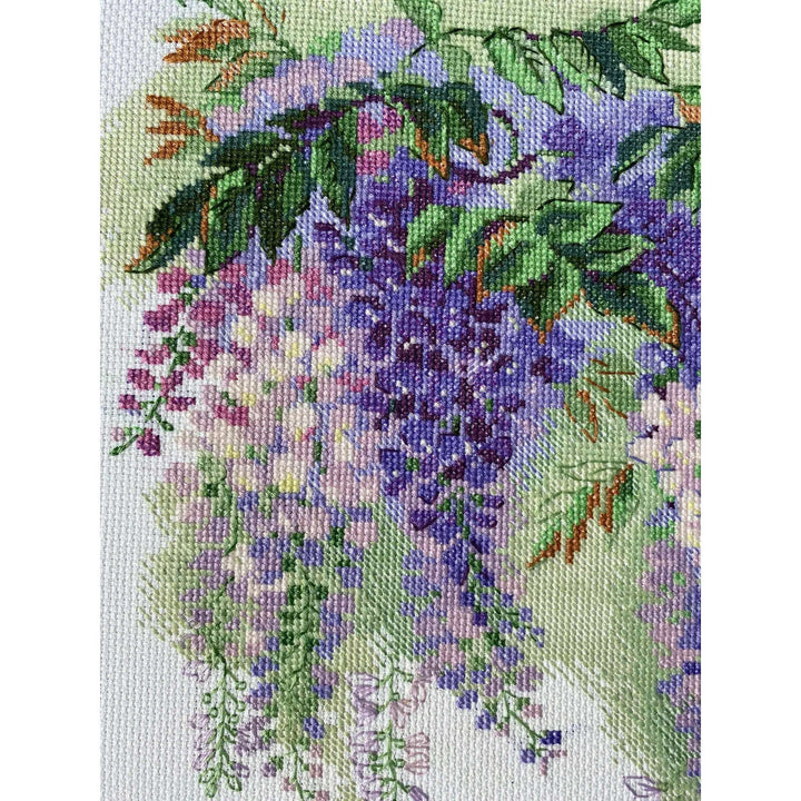 Wisteria R1672 Counted Cross Stitch Kit
