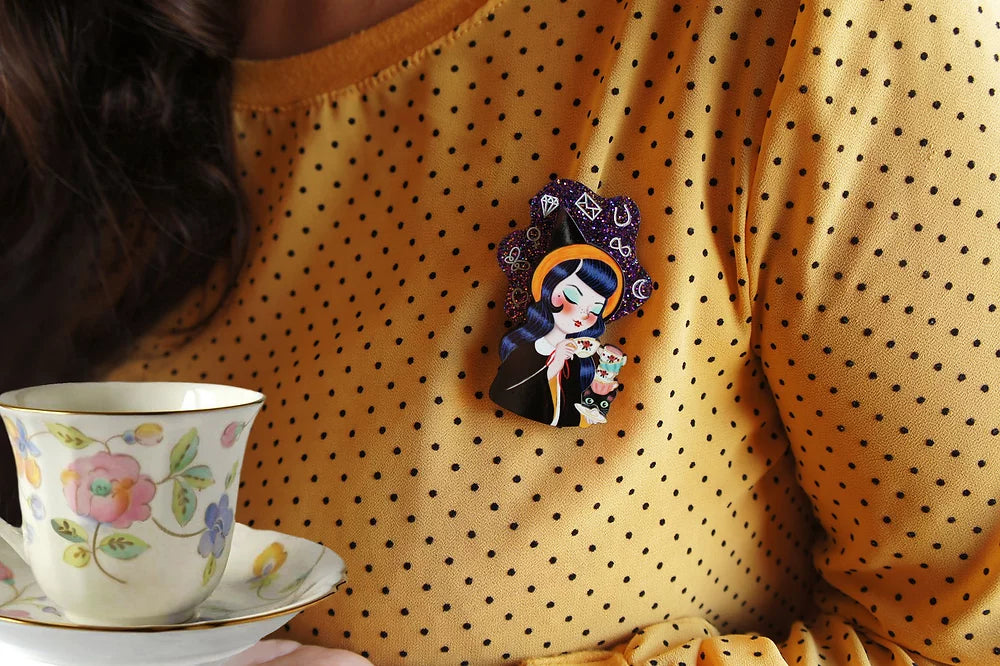 Witch Reading Tasseomancy Brooch by Laliblue - Quirks!