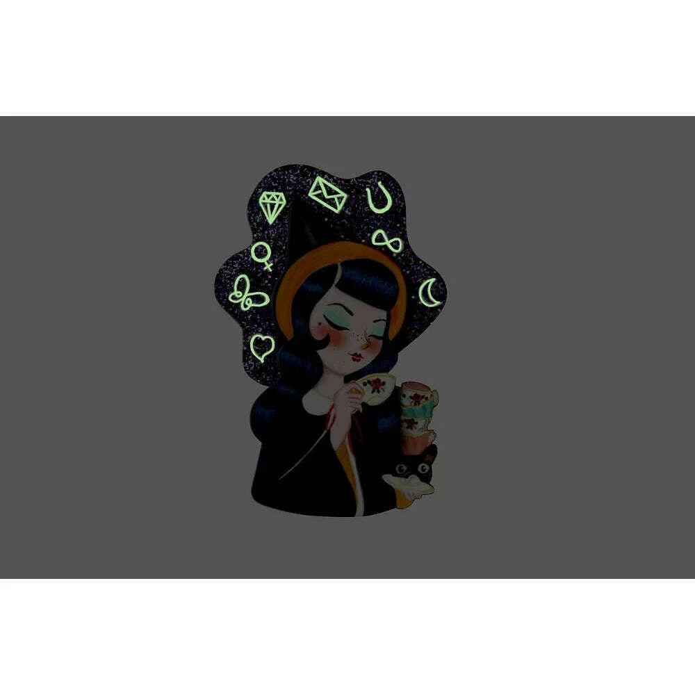 Witch Reading Tasseomancy Brooch by Laliblue - Quirks!
