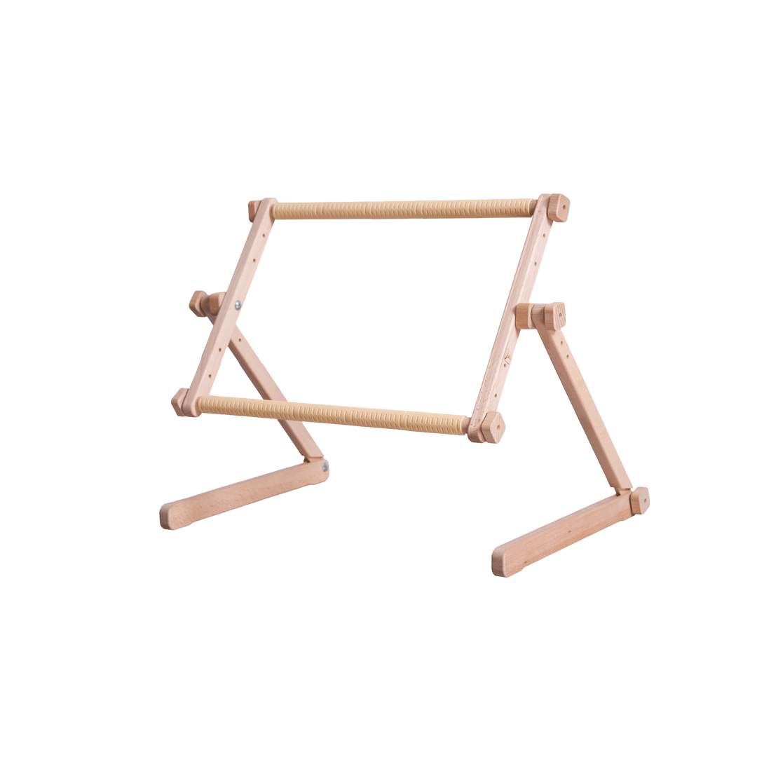 Wooden embroidery stand UNIVERSAL ( SOFA AND TABLE-TYPE) Chaffinch 35*48 cm CSZI3548