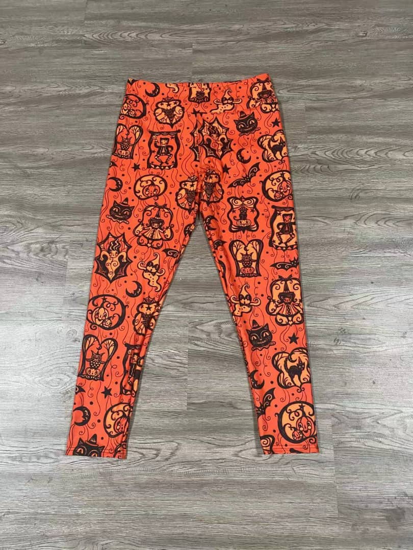 Marionette Theater (Johanna Parker Exclusive) - High-quality Handcrafted Vibrant Leggings