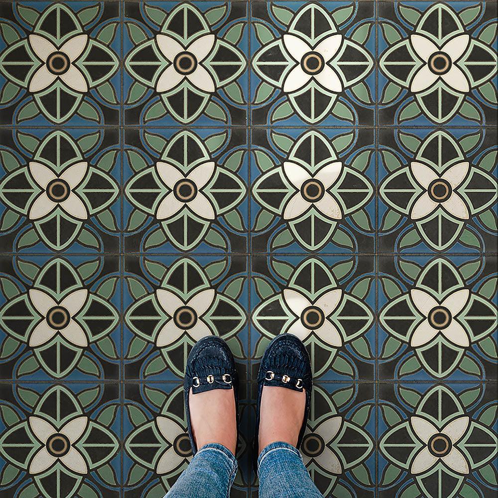 Pattern 80 Bette Davis By Spicher and Company - Quirks!